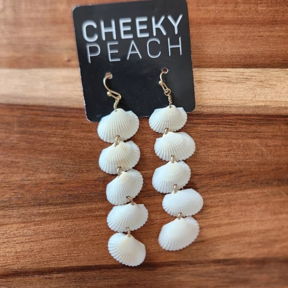 Cheeky Peach Sea Shell Earrings